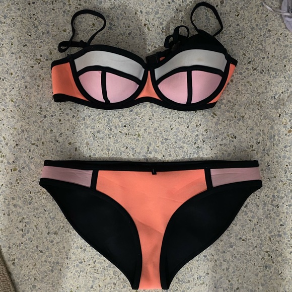 Triangl - Picture 2 of 4